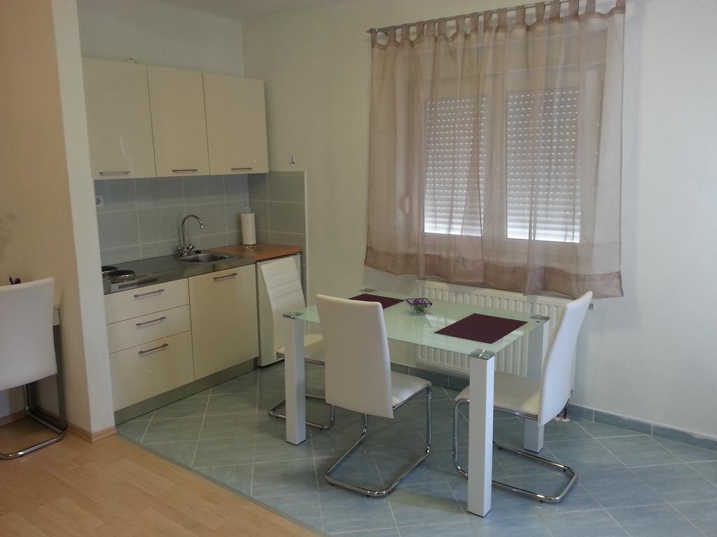 New Studio Apartments Trlaja Šibenik Стая снимка