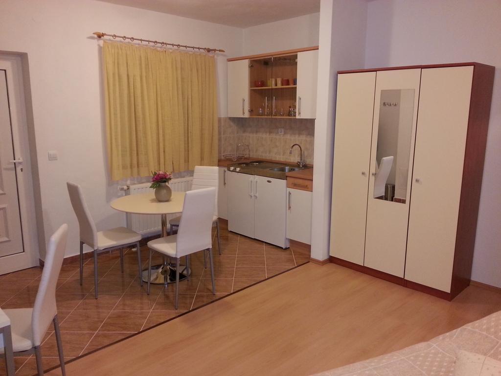 New Studio Apartments Trlaja Šibenik Стая снимка